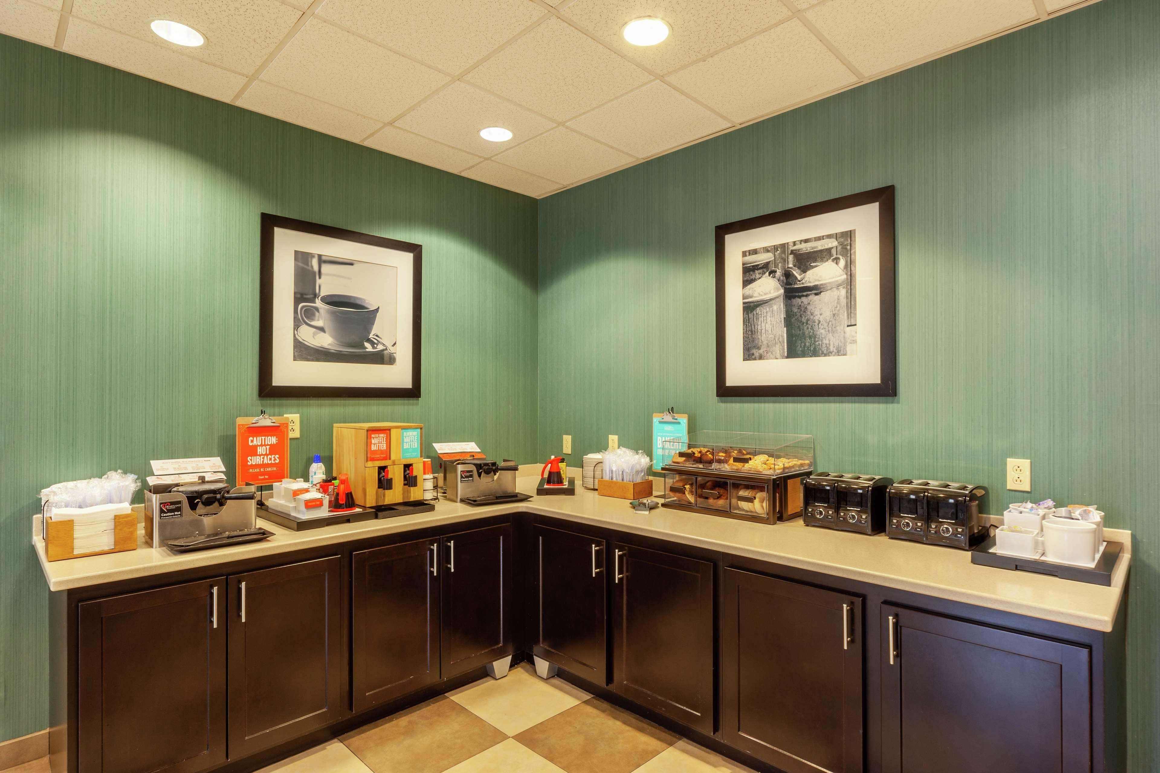 Hampton Inn Фронт-Ройал Экстерьер фото