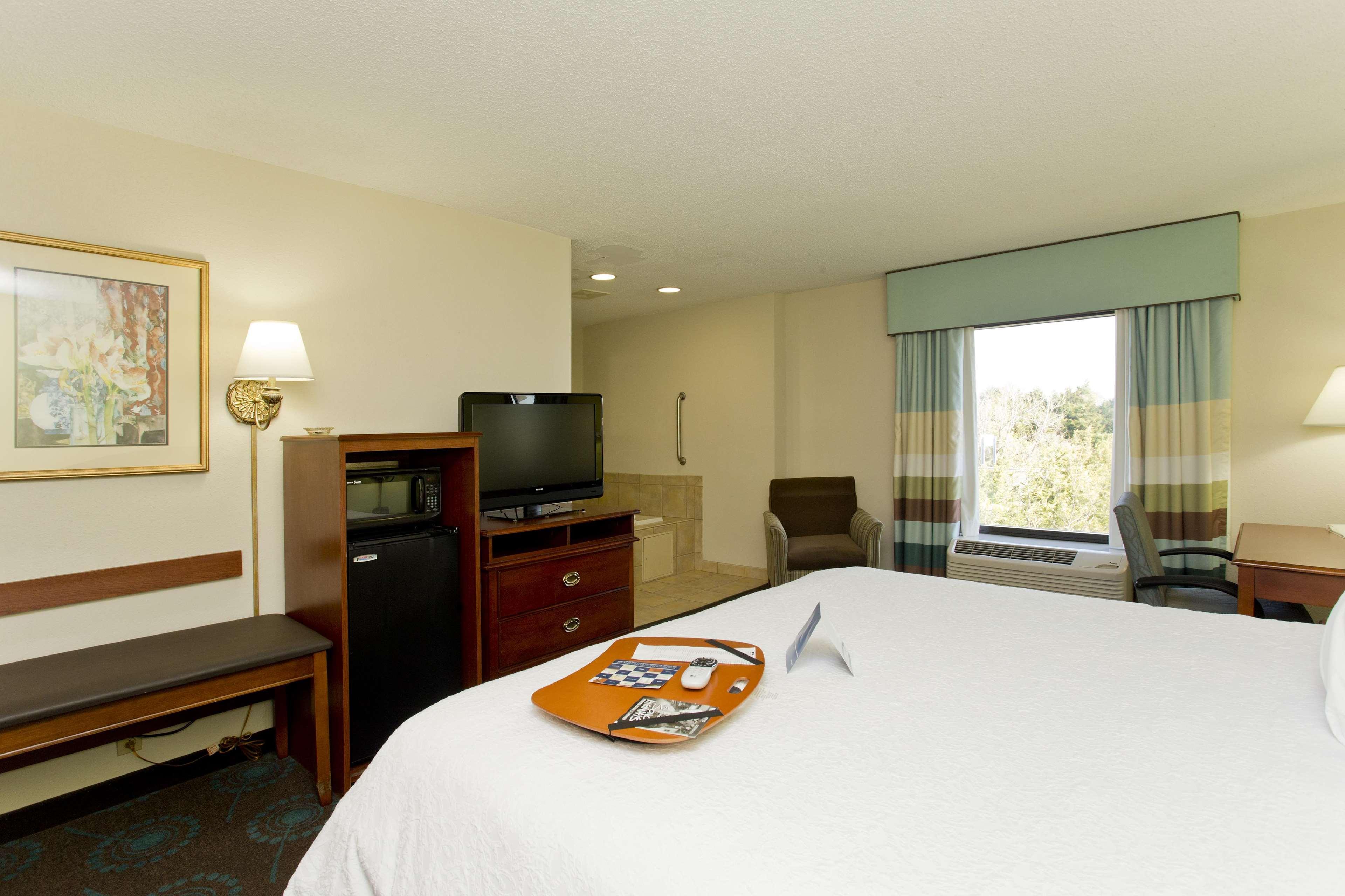 Hampton Inn Фронт-Ройал Номер фото